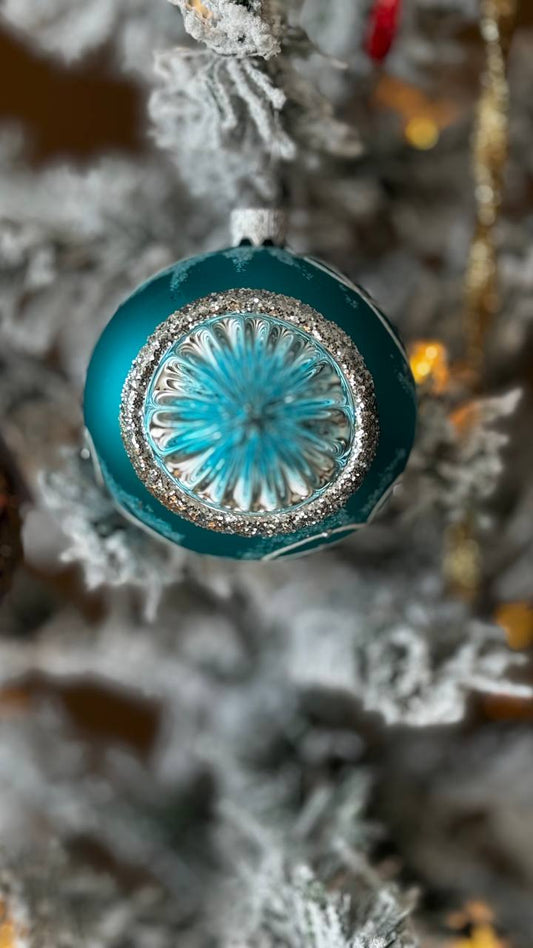 Glass Ornament Refractor
