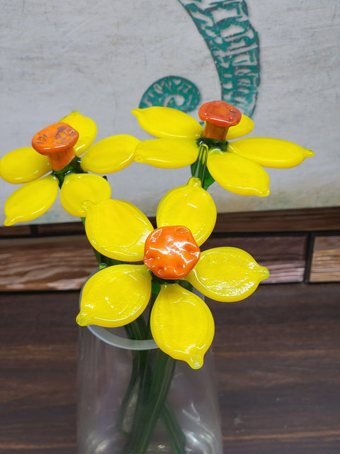 Yellow Glass Daffodil - Handcrafted Long Stem Flower