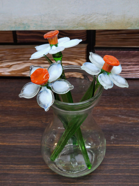 White Glass Daffodil - Handcrafted Short Stem Flower