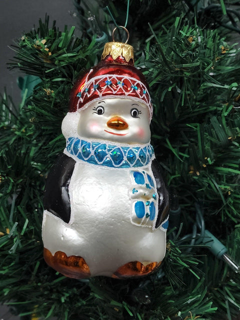 Penguin Glass Shape Ornament