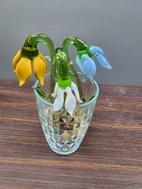 Yellow Glass Lily - Handcrafted Short Stem Flower